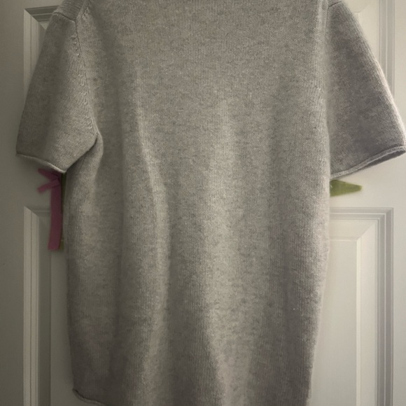 Theory Light Gray Cashmere Knit Top - Picture 2 of 3